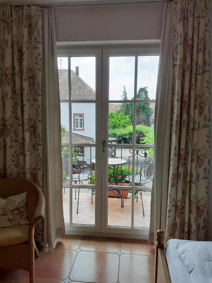 Das Landhotel Weingut Gernert Sankt Martin Dış mekan fotoğraf